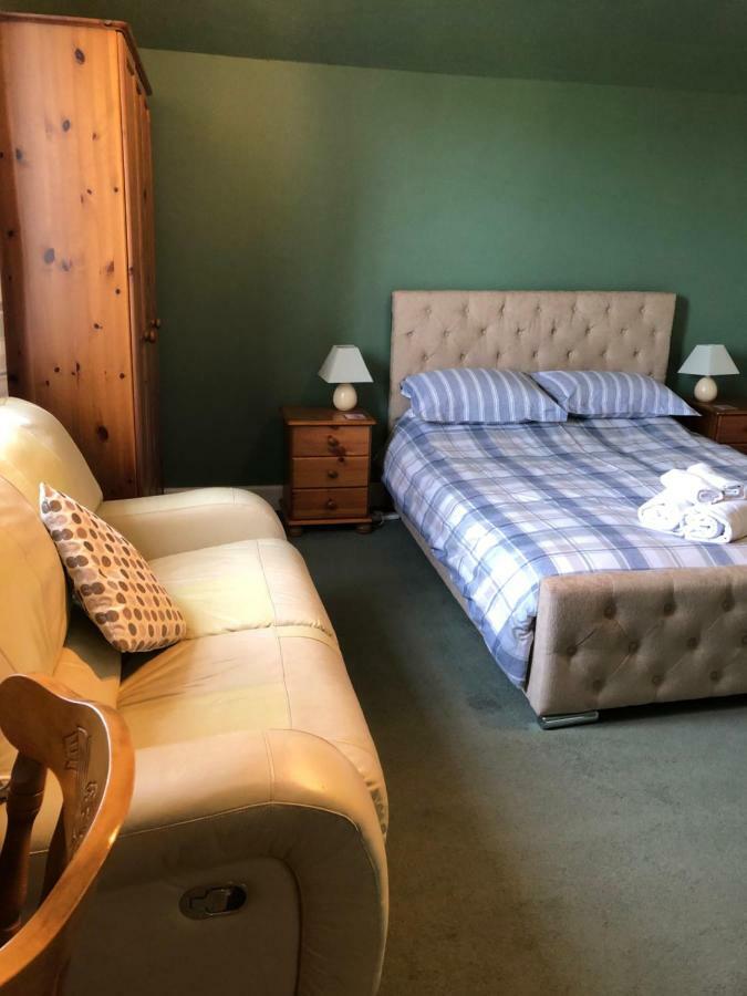 The Old Stables Hotell Moffat Eksteriør bilde